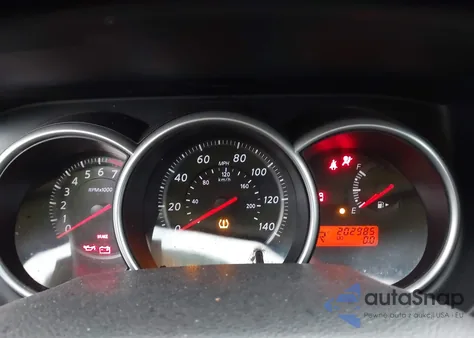 2011 Nissan Versa 1.8S z USA, uszkodzony, nr VIN 3N1BC1CP2BL511068